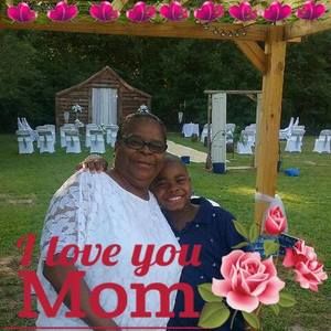 Meet your Posher, Cynthia